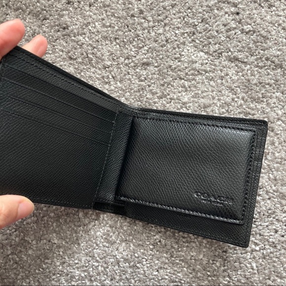 Coach men’s wallet NWT - Picture 2 of 9